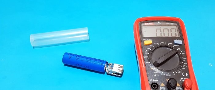 How to make a simple 5000 mAh Power Bank from a syringe