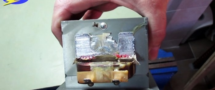 How to make a car battery charger from a microwave oven