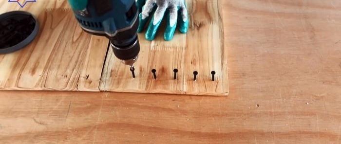 How to make a mobile tool storage cabinet from a steel barrel