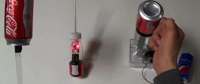 How to make a detector showing high static voltage and its polarity