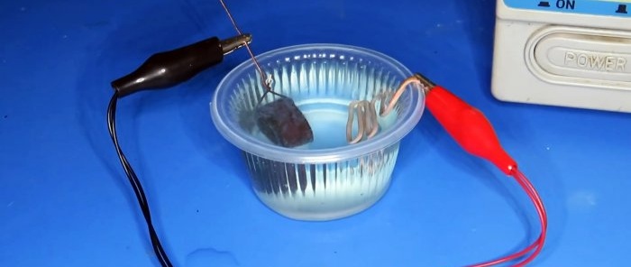 An experiment on how to coat a part with copper, nickel, brass and aluminum using electrolysis at home