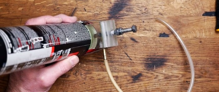 How to use the remnants of a dried cylinder with polyurethane foam Making a simple device