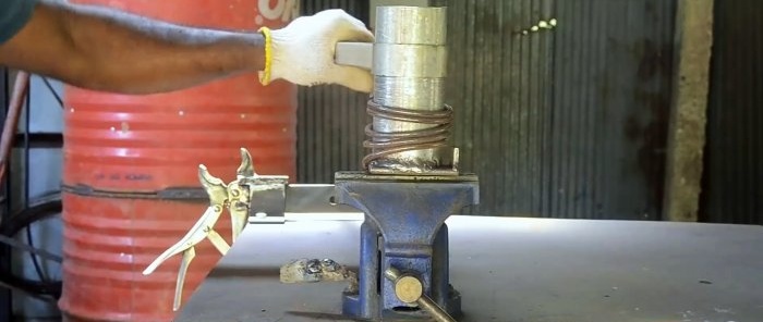 How to make a manual ring bending machine from a pipe and profile