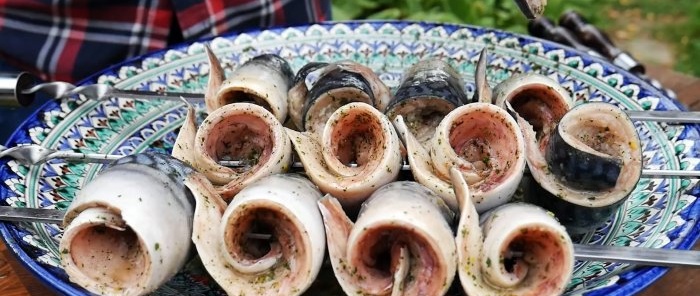 Mackerel on the grill will not be dry if you cook it according to this recipe