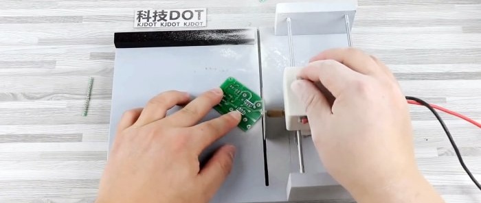 How to make a mini circuit board cutting machine