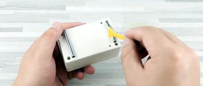 How to make a mini circuit board cutting machine