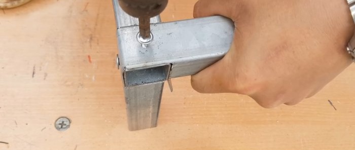 How to make a corner connection of three profile pipes without welding