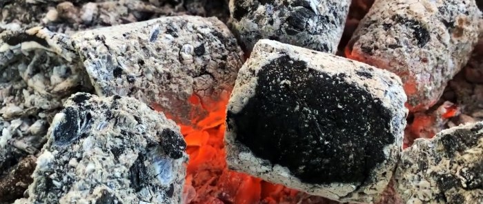 Une façon simple de fabriquer des briquettes de charbon