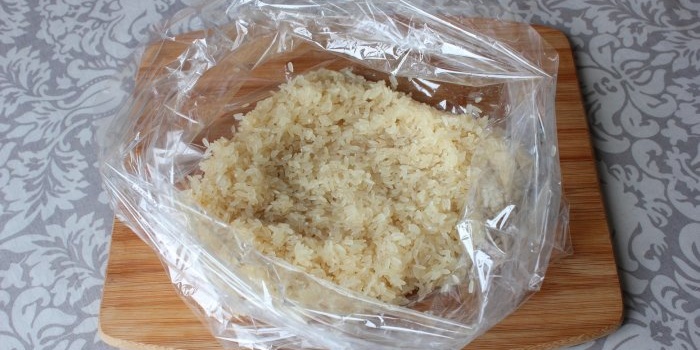 Lazy pilaf in a baking bag