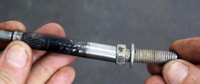 How to make a hand drill from the gearbox of a broken grinder