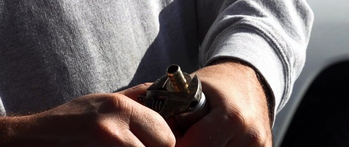 How gardeners in the 21st century make connection points for a watering hose to a water supply