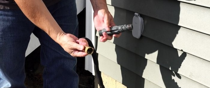 How gardeners in the 21st century make connection points for a watering hose to a water supply