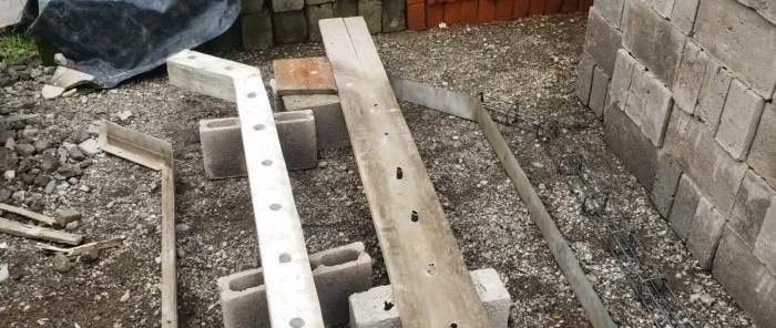 How to make reinforced concrete pillars and install translucent site fencing