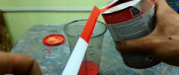 How to pour paint from a can without staining its edges or anything around it