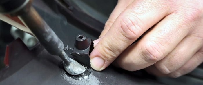 How to repair a plastic mount