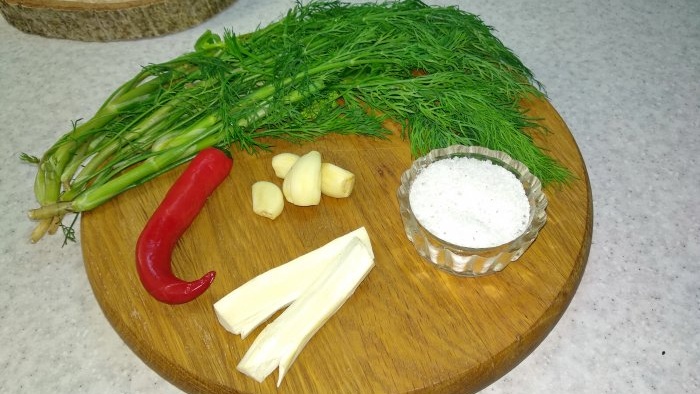 Classic recipe for pickling crispy lightly salted cucumbers in a jar