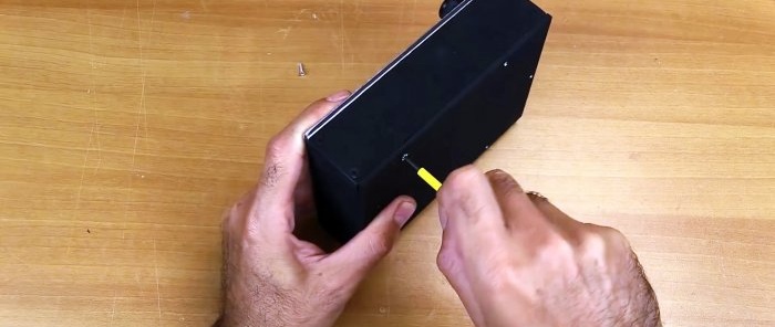 How to make a mini sharpening machine with variable speed control from an old HDD