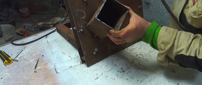 How to make a reliable wood chipper from junk