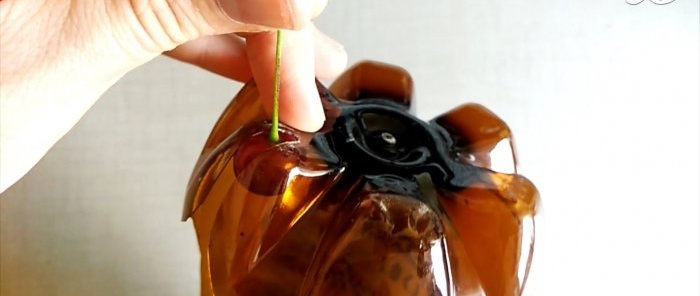 DIY device for picking cherries from a bottle in 5 minutes