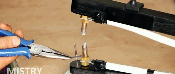 How to make a spot welder from an old microwave transformer