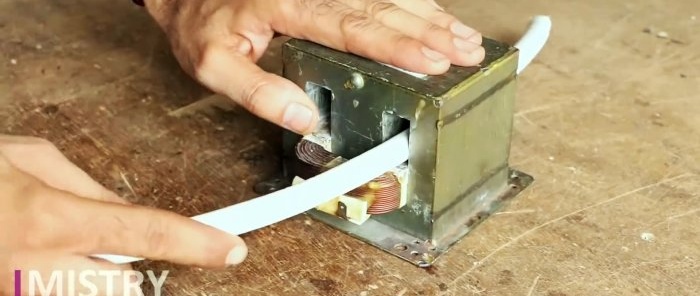 How to make a spot welder from an old microwave transformer