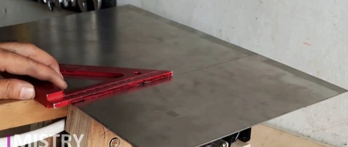 How to make a spot welder from an old microwave transformer