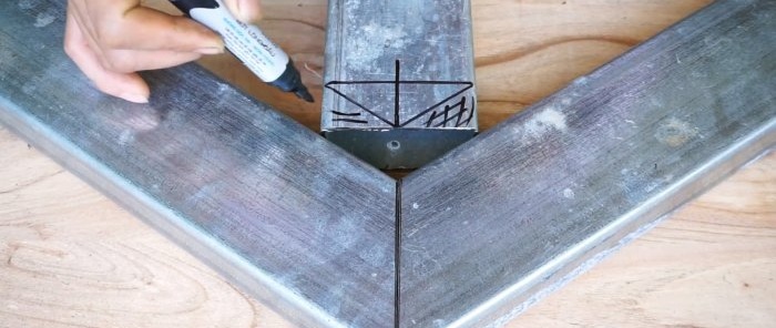 How to mark the ends of profile pipes for cutting at different angles and subsequent connection