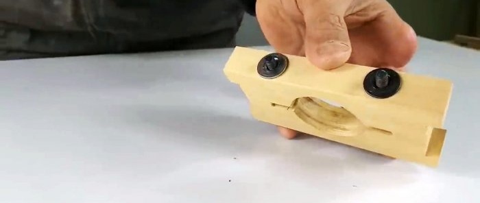 How to make a removable attachment that will turn your drill into a router