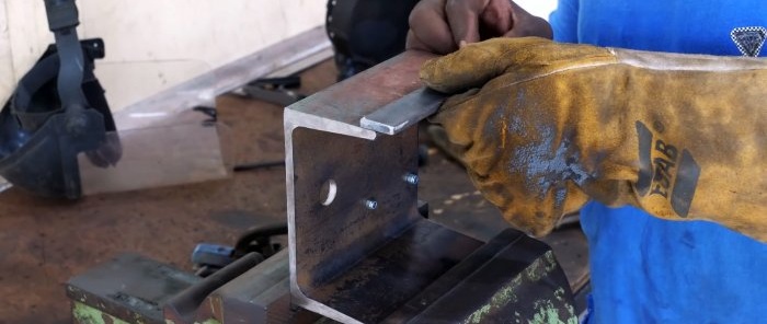 Comment fabriquer un tour à bois à partir d'une meuleuse d'angle