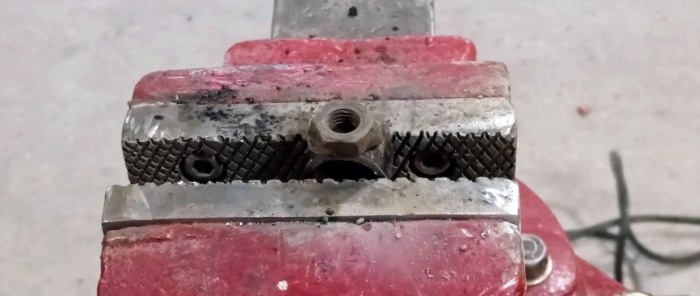 How to make a useful grinding attachment from a burnt-out engine armature