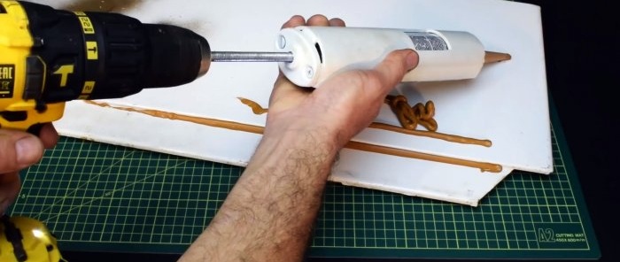 How to make a sealant gun for a screwdriver from a PVC pipe