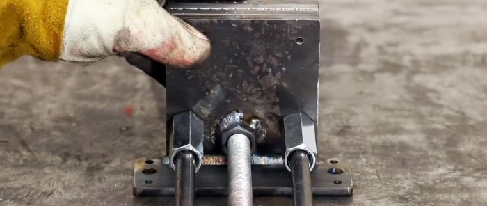 A simple vice design that is easy to repeat with your own hands