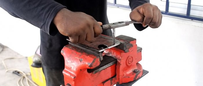 Drill-based push drilling machine for home workshop