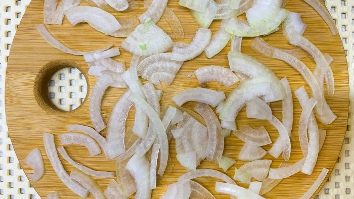 How to deliciously fry porcini mushrooms in a frying pan