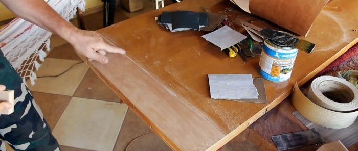 How to repair chips and delaminations at the bottom of a wooden door