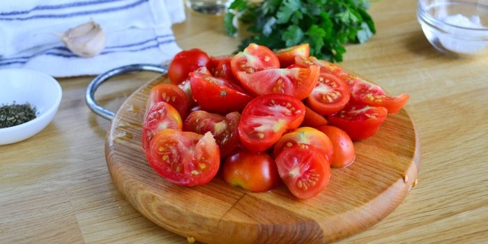 What to do with lots of tomatoes Make sun-dried tomatoes