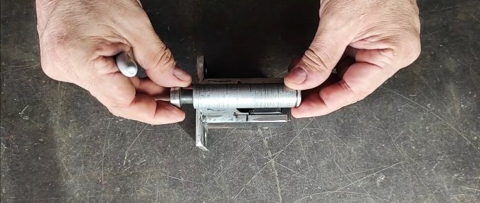 How to make a long clamp with a lifting chute for quick work