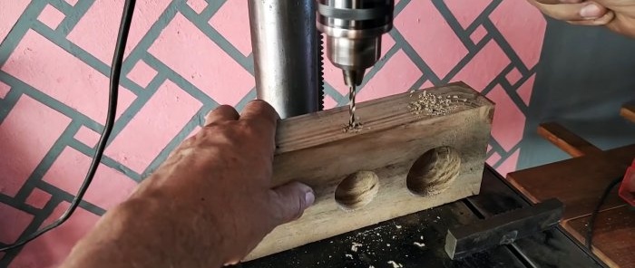 Comment fabriquer des bâtons ronds avec du matériel de bricolage simple