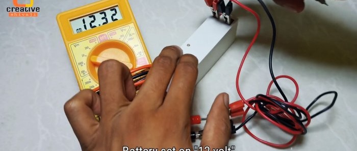 How to make a battery with voltage regulation up to 36 V