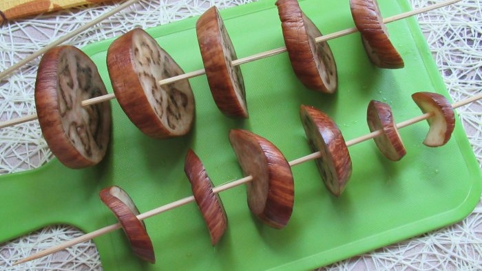 How to dry eggplants without a dryer