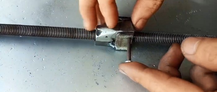 Homemade Ultra-Fast Clamping Vise with Unique Sliding Mechanism