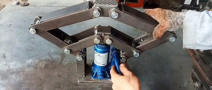 Homemade attachment for doubling the lifting height of a hydraulic jack