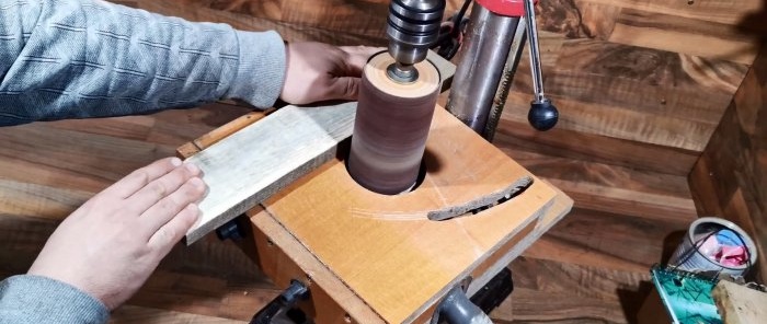 Do-it-yourself grinding thicknesser attachment for a drilling machine