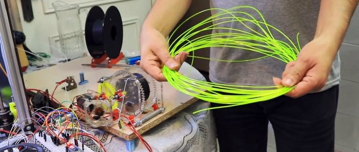 How to make plastic filament for a 3D printer from a PET bottle