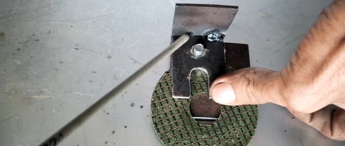 How to Make a Self-Locking Door Latch from Leftover Sheet Metal