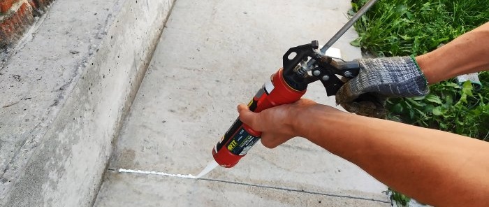 How to make a concrete blind area under the foundation eternal