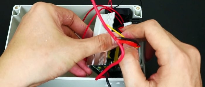 How to make a 220 V 50 Hz battery