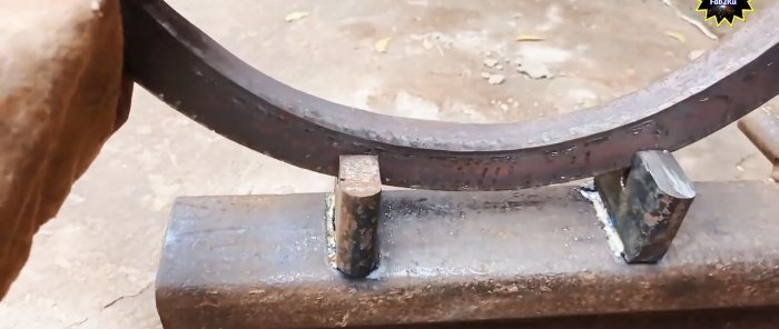 How to bend a steel angle without a machine using a simple device