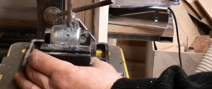 How to make a pulley for a grinder without a lathe from a piece of pipe