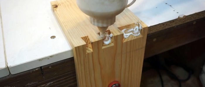 How to make a jig for a router for a dovetail box joint